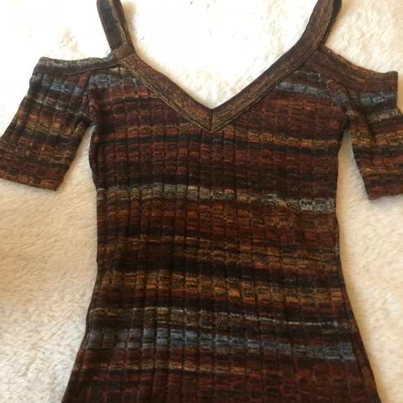 Off shoulder blouse - Picture 2 of 2